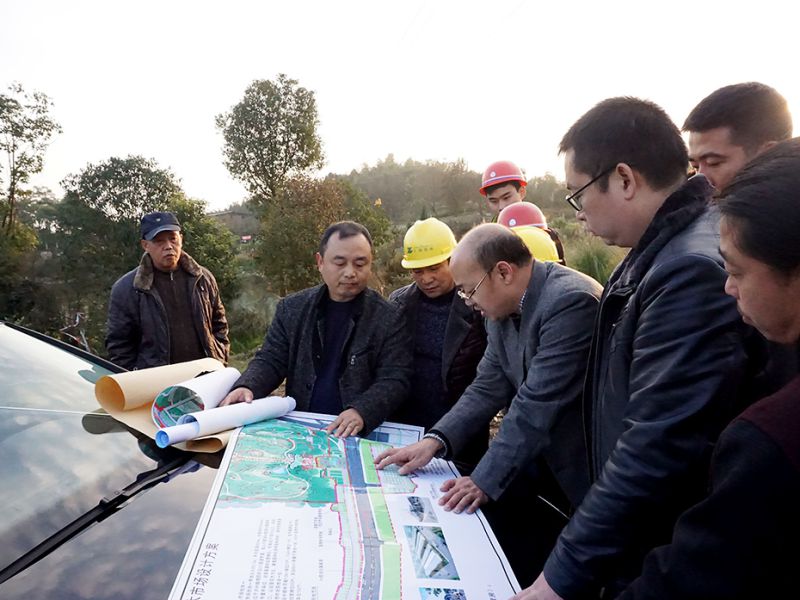 李云春局長(cháng)調研植物園二期建設情況